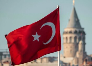 Turqia përfiton nga lufta e Iranit, tërheq investitorë të huaj me ulje taksash