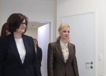 UET ndihmon QSUT: Universiteti Europian dhuron pajisje për urgjencën e QSUT-së, nënshkruhet marrëveshje afatgjatë