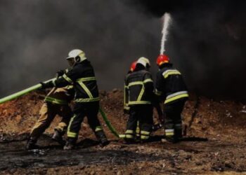 Ukraina nën sulm, thotë Zelensky: Rusia godet infrastrukturën civile dhe hekurudhore