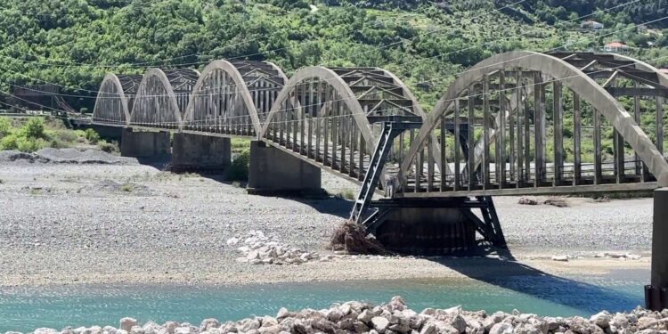 Ura e Zogut në gjendje problematike; dyshime mbi efektin e restaurimit dhe kërkohet transparencë