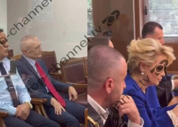 VIDEO-LAJM/ Nis seanca në themel ndaj Ilir Metës e të pandehurve, Monika Kryemadhi ulet afër, i ndan kafazi