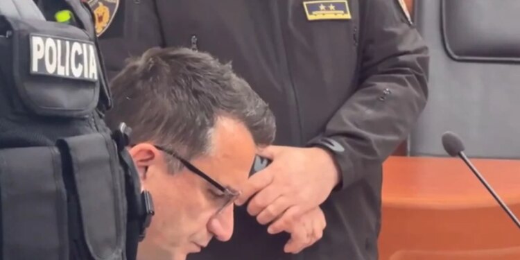 Veliaj: Mund të survejohem e arrestohem, por nuk më lejohet t’i drejtohem gjykatës; po konsiderohem rrezik për drejtësinë