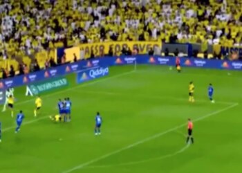 Video/ Gafë qesharake: portieri i Al Nassr i mohon Cristiano Ronaldos trofeun e parë në Arabi