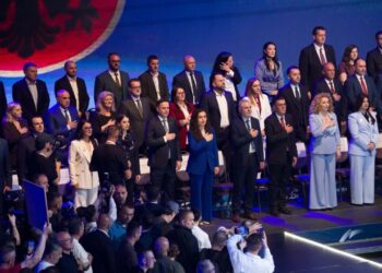 Vjosa Osmani nis fushatën e LDK-së, thirrje për unitet kombëtar dhe rikthim te ‘Rugovizmi’