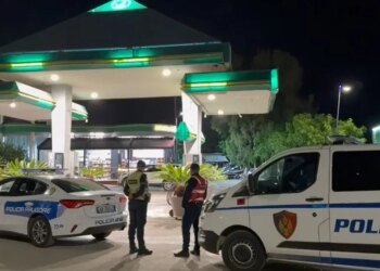 Vrasja në Sarandë: Autori në kërkim, 31-vjeçari vetëdorëzuar dëshmon konflikt me Viktor Rucin për paratë e beach bar-it