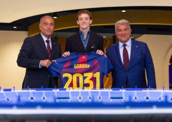 Zyrtare/ Anthony Gordon, sulmuesi i Anglisë, firmos kontratë 5-vjeçare me Barcelonën