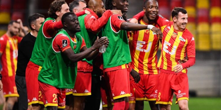 Zyrtare: Le Mans rikthehet në Ligue 1 të Francës pas 16 vitesh