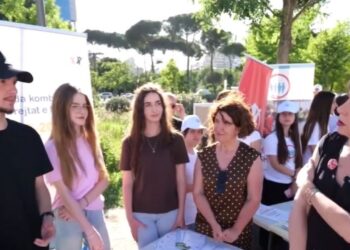 1 Qershori dhe premtimet: nis agjenda për fëmijët, kërkohet fundi i kurimeve me donacione