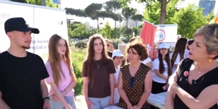 1 Qershori dhe premtimet: nis agjenda për fëmijët, kërkohet fundi i kurimeve me donacione