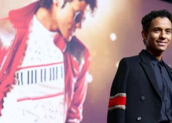17 vite pas vdekjes, Michael Jackson thyen rekorde; filmi i tij biografik regjistron fitimet më të larta