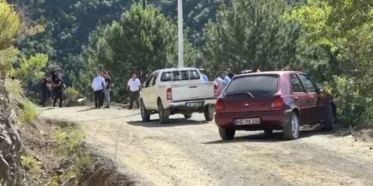 18 gëzhoja në Mirditë: Zbardhen detaje, 45-vjeçari gjetur vdekur në makinë dyshohet autor i vrasjes së Anton Kelit