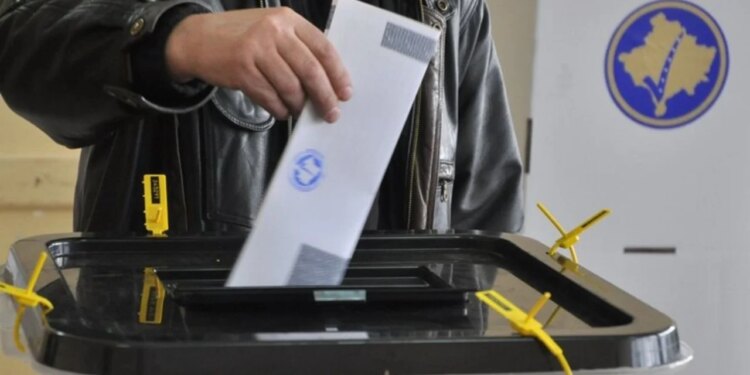 72 kutitë e para të numëruara në Kosovë: Kryeson Vetëvendosja e Kurtit, ndjekin PDK e LDK