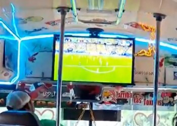 A është ky shërbimi më i mirë në botë? Urbanin në Meksikë kthehet në stadium për pasagjerët