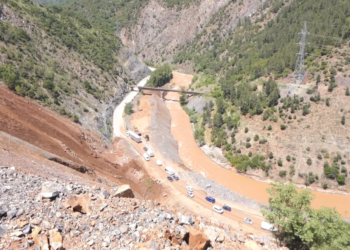 ARRSH gjen zgjidhje për rrugën në Hotolisht; drejtori Kozeli: Kemi vendosur të ndërtojmë tunel