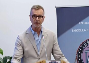 Ambasadori Gonzato kërkon integritet dhe guxim nga magjistratët rinj: Jeni brezi që duhet të ndryshojë mendësinë në drejtësi