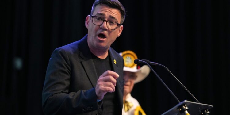 Andy Burnham për garën për kryeministër: Ende herët për zgjedhje të reja, por…