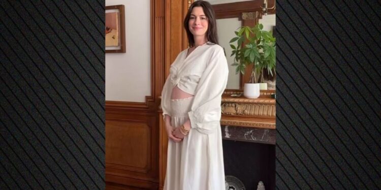 Anne Hathaway shtatzënë me fëmijën e tretë, aktorja ndan lajmin e ëmbël me fansat