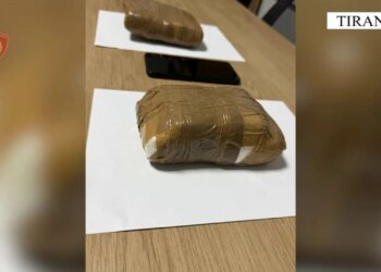 Arrestohet 44-vjeçari në Tiranë me mbi 1 kg kokainë, me qëllim shitjen në zona të ndryshme të kryeqytetit
