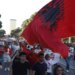 Asociacioni i Gazetarëve dënon sulmet, klimën armiqësore dhe intimidimin ndaj mediave dhe reporterëve në protestë