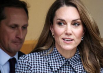 Autoritetet britanike nisin hetim ndaj ish-punonjëses shëndetësore që tentoi të shiste dhënat mjekësore të princeshës Kate pas operacionit