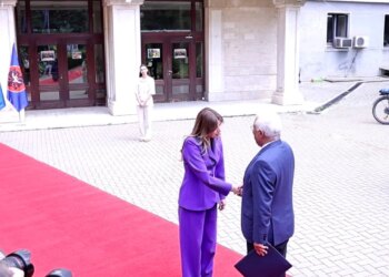BE s’do bëjë detyrat e Kosovës, Costa mesazh politikës 4 ditë para zgjedhjeve: vendit duhen institucione të forta