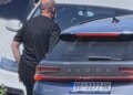 Balla publikon foto: Makinat me targa serbe sjellin njerëz në protestën në Zvërnec