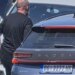 Balla publikon foto: Makinat me targa serbe sjellin njerëz në protestën në Zvërnec