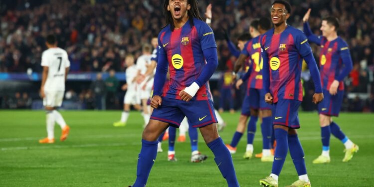 Barcelona vë në shitje Jules Kounde, e gatshme të marrë oferta nga klubet e interesuara dhe shqyrton pasues
