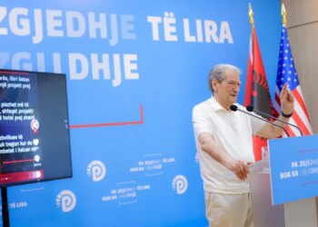 Berisha kundër protestuesve: Qeveri tranzitore jopartiake, por të zgjedhur nga Parlamenti, s’mund të zgjidhet me short, brenda Kushtetutës