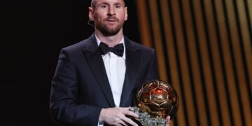 Botërori për Topin e Artë: Mesazhi i fshehtë i France Football — Është Messi në rrugën drejt numrit 9?