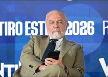 De Laurentiis konfirmon Allegrin: Ka rregulla. De Bruyne e Lukaku largohen? Bota plot futbollistë