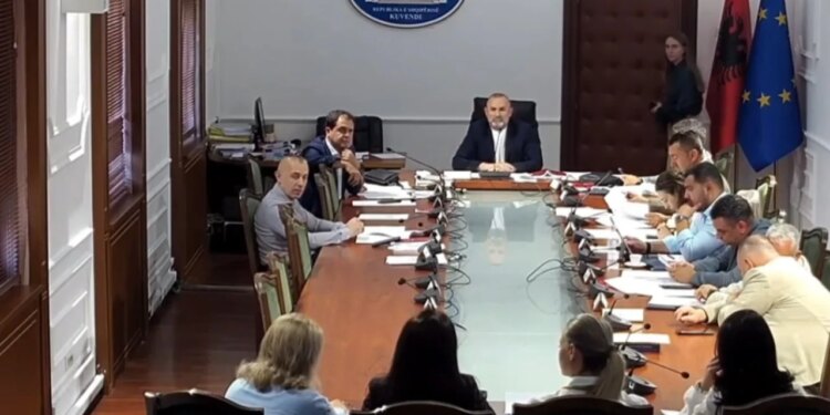 Debati për ligjin e ri të SHISH: mision ndaj luftës hibride; PD: Po e çoni drejt abuzimit politik