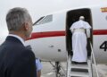 Defekt teknik në avionin e Papës, Leoni XIV detyrohet të ndryshojë mjetin e udhëtimit në minutën e fundit