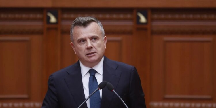 Deputetja shkodrane doli pavarur në Parlament, Balla mbledh grupin e PS: Për Marjana Koçekun do të flasim kur…