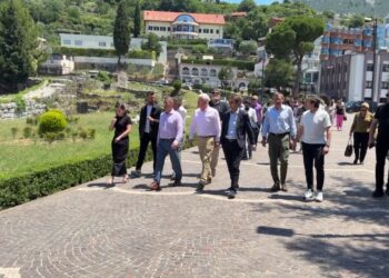 Diplomatët e turizmit të Lezhës: ambasadorët e akredituar në Shqipëri vizitë për promovimin e vlerave historike