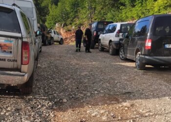 Dy turistë të humbur në malin e Polisit në Librazhd gjenden të shëndosh e mirë; zbardhet ngjarja