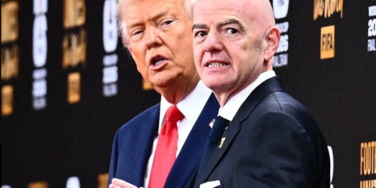 Dyshja Trump-Infantino vjedh skenën e finales: Do ta ngremë Kupën së bashku!