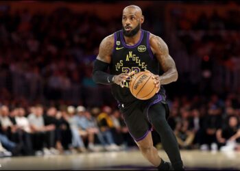 E bujshme në NBA: LeBron James largohet nga LA Lakers, Golden State ëndërrojnë dyshen me Steph Curry