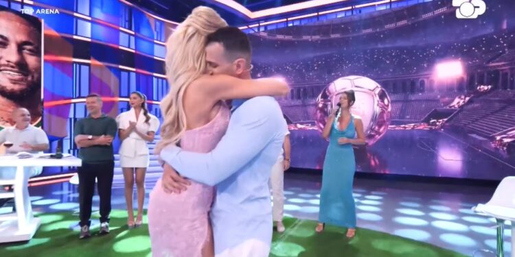 E papritur: Mateo dhe Brikena ribashkohen? Ish-banorët e Big Brother VIP vallëzojnë në skenën e Top Arenës