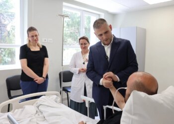 Efektivi policor i plagosur në Maliq gjatë kapjes së Violand Braçellarit flet nga Trauma: Jemi bashkë kundër krimit