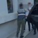 FOTOT/ Trafikim armësh: Pistoleta 1500 euro dhe kallashnikovë 2500 euro, kush janë personat e arrestuar në kryeqytet