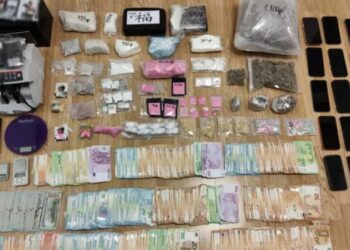 FOTO+VIDEO/ Çmontohet banda e trafikut të drogës në Mykonos, koka 37-vjeçar shqiptar, droga transportohej me makina turistësh