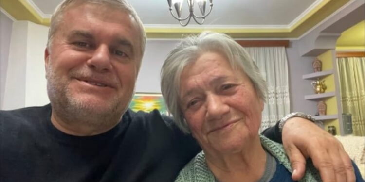 Familja Takaj në zi, ndërroi jetë nëna e presidentit të Skënderbeut