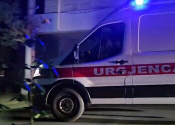 Fëmija 4-vjeçar bie aksidentalisht nga kati i dytë i banesës në Korçë, pëson dëmtime në kokë dhe trup