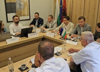 Filantropi bullgar nga Korça: Nuk ndërhyj në reformën territoriale; është çështje e brendshme e Shqipërisë