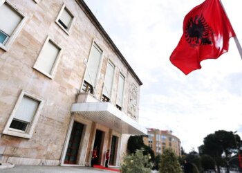 Financimi i jashtëm ushtarak: Qeveria miraton marrëveshjen për paktin 320 milionë USD me SHBA-në