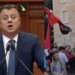 Flamur Noka kap të infiltruarin e Veliajt në protestën kundër investimit në Zvërnec: Është një ndër zjarrfikësit e…