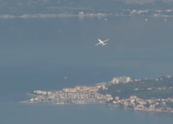 Fluturim nga Beogradi ndalohet në aeroportin e Tivatit, Policia malazeze kontrollon udhëtarët