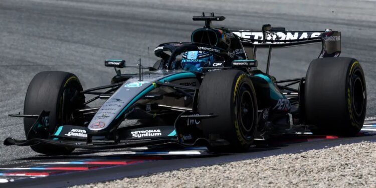 Formula 1: Russell dominon Austrinë, britaniku rihap kampionatin dhe i afrohet shokut të skuadrës; Ferrari katranos çdo gjë