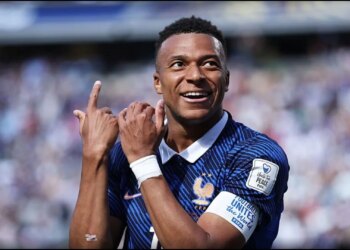 Franca: Mbappe nis Botërorin me dopietë, kalon Giroud, shënuesi më i mirë i Bluve, dhe i afrohet Kloses